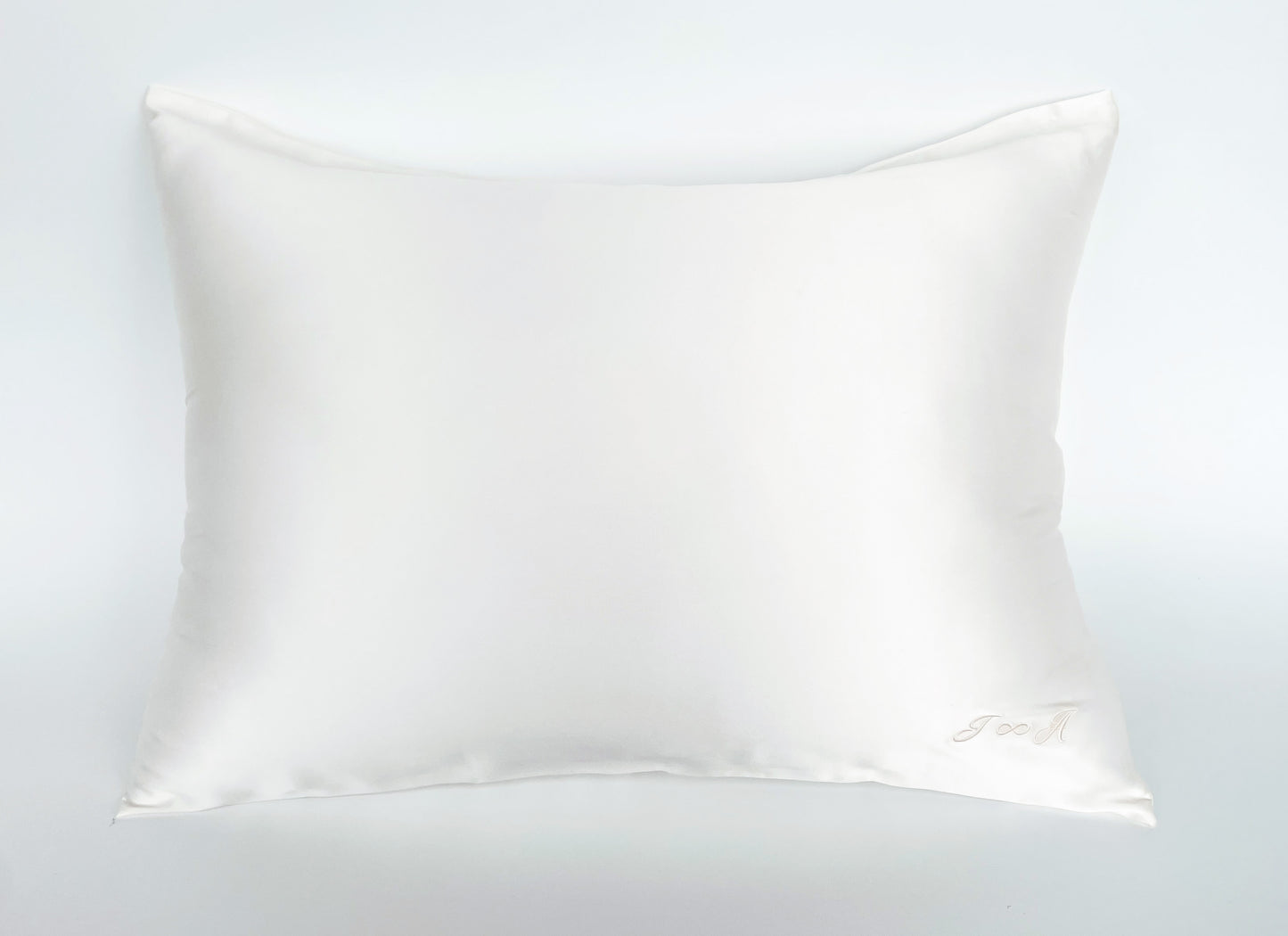 LUXURY GIFT BOX IVORY